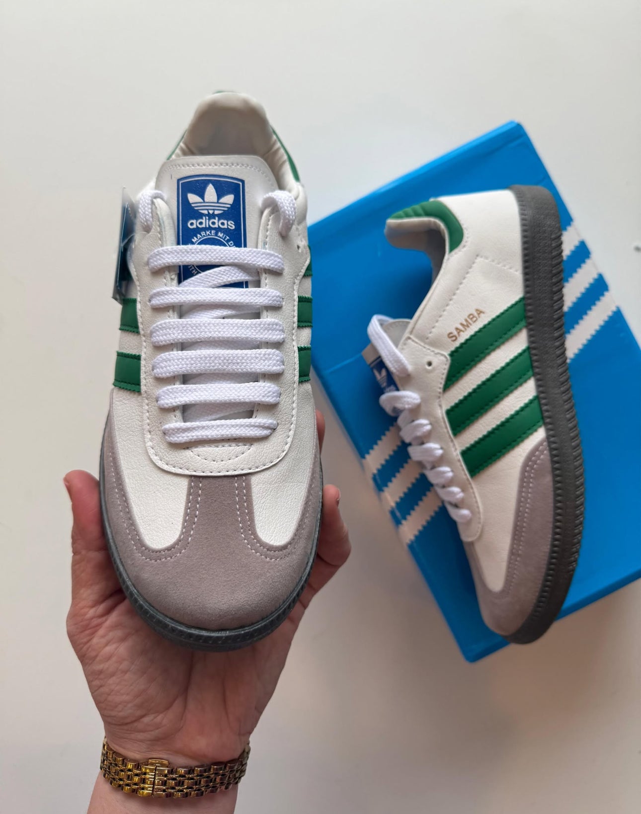 Samba white and green