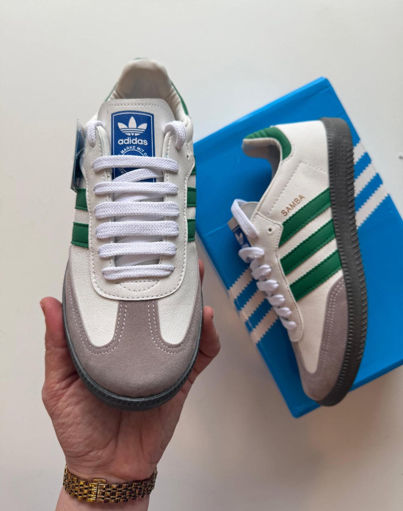 Samba white and green