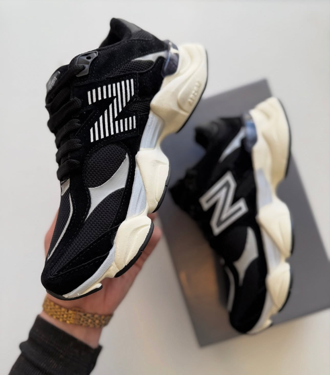 New balance black