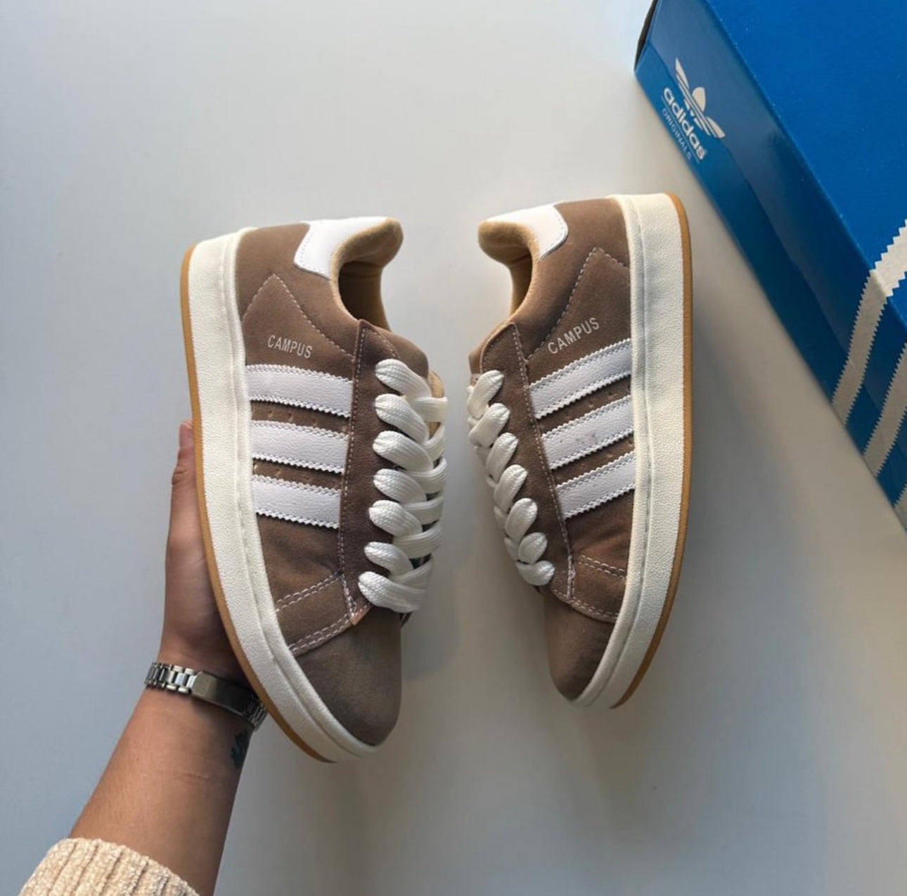 Campus beige