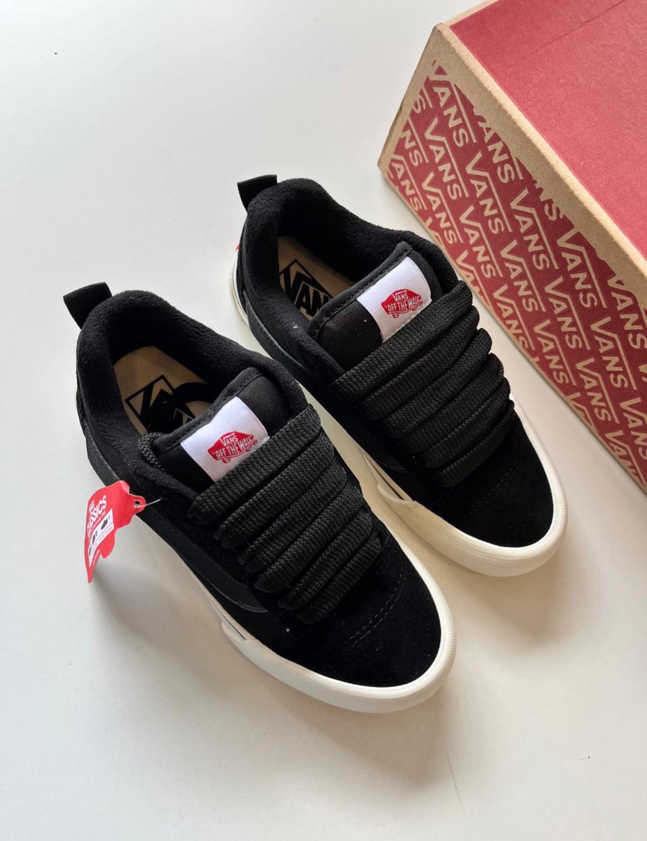 Vans knu black
